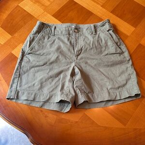LOFT 2 Curvy Fit Green Chino Shorts 6 in Inseam High Rise Twill Summer
